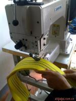 供應(yīng)馬鞍極厚料縫紉機205 專業(yè)縫制重型材料的工業(yè)利器